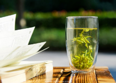 西湖龙井的功效，西湖龙井的功效与作用（西湖龙井茶的功效）