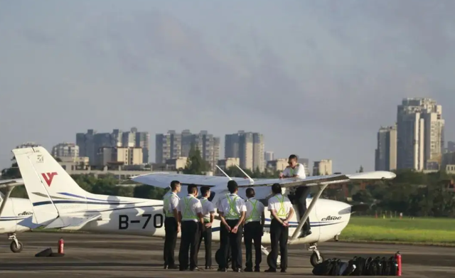 中国民用航空飞行学院，中国民用航空飞行学院新校区（中飞院在多省招生遭遇“滑铁卢”）