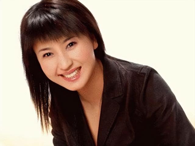 “二人转女王”闫学晶：两段婚姻三个孩子，两任丈夫都是二婚