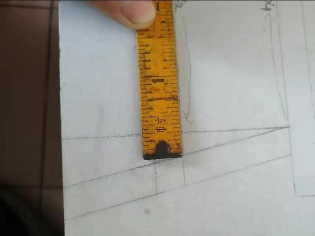 凳子有哪几种，凳子是什么样的（传统四脚八叉板凳角度确定）