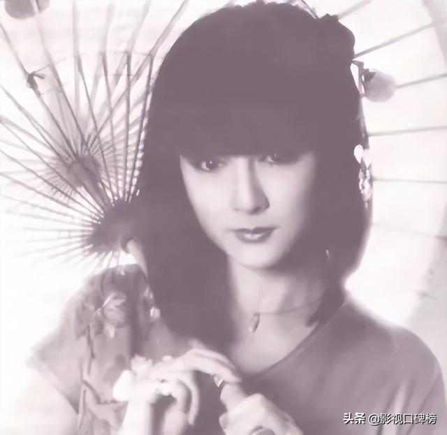 潘迎紫演武则天的时候多大了，潘迎紫演过武则天吗（潘迎紫真是娱乐圈的一个传奇）