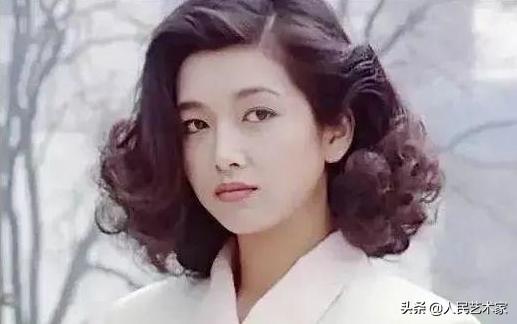 江珊个人资料简介，演员江珊个人资料简介（她是何冰、陈小艺口中的别人家孩子）