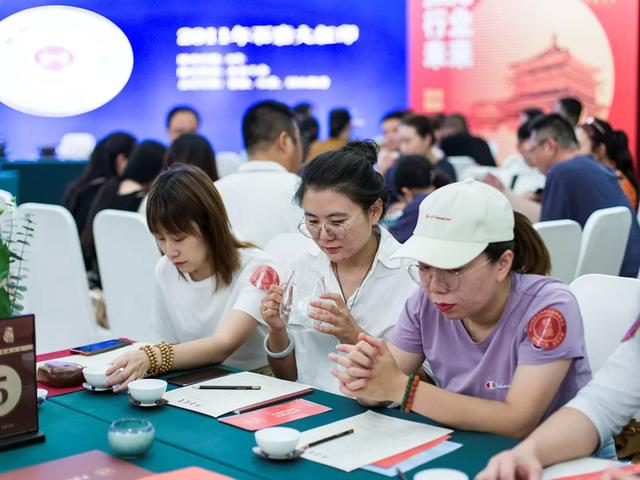 茶行业开启新零售模式，茶叶零售怎么做（茶叶零售终端转型升级路在何方）