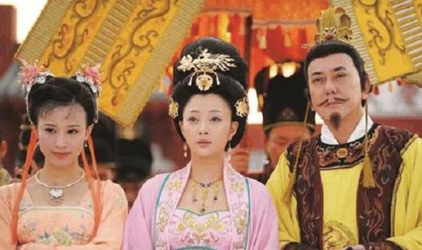 杨玉环与李瑁的历史，杨玉环为何心甘情愿地离开李瑁