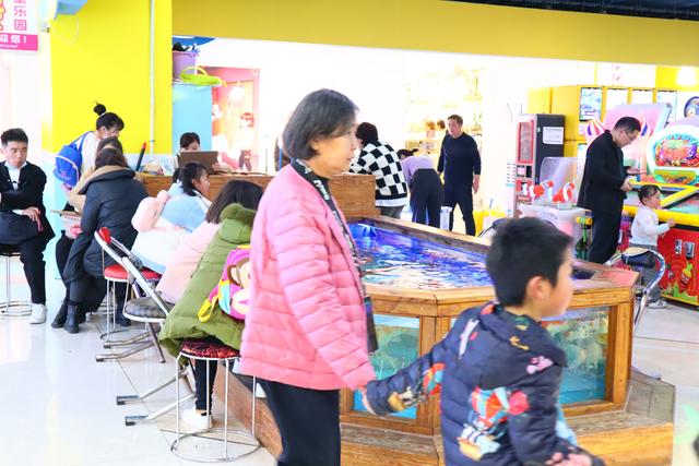 长沙万家丽免税店在哪里，网红长沙城，魅力万家丽