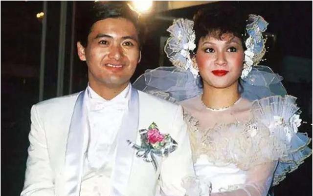 终于明白，陈荟莲不漂亮，也没有孩子，周润发为何独宠她38年了