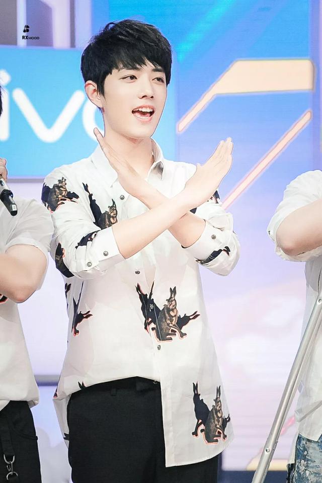 肖战快乐大本营，肖战郑爽快乐大本营哪一期（肖战一共上了四次《快乐大本营》）