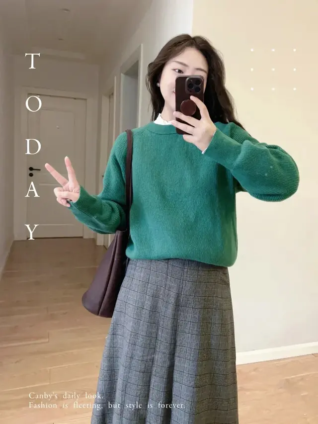 绿色配什么色最佳图片，绿色最佳颜色搭配图（绿棕撞色真的复古又高级）