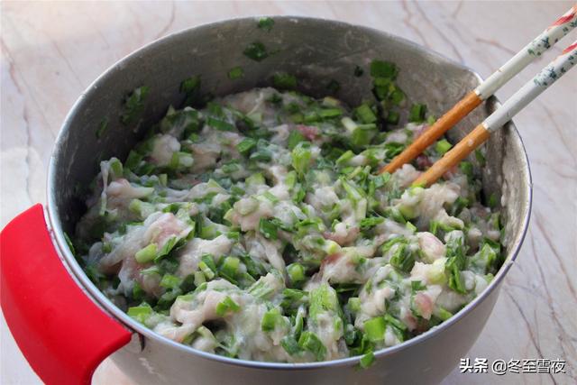 头伏吃什么馅的饺子好，头伏吃什么馅的饺子好窍门（吃啥馅的饺子有讲究）