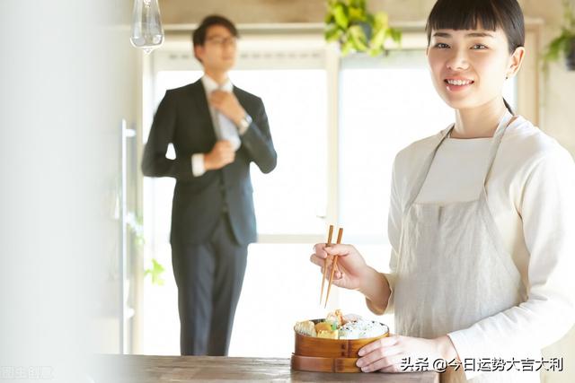 狮子座星座运势，2021年狮子座星座运势（整体运势：一切都是焦点）