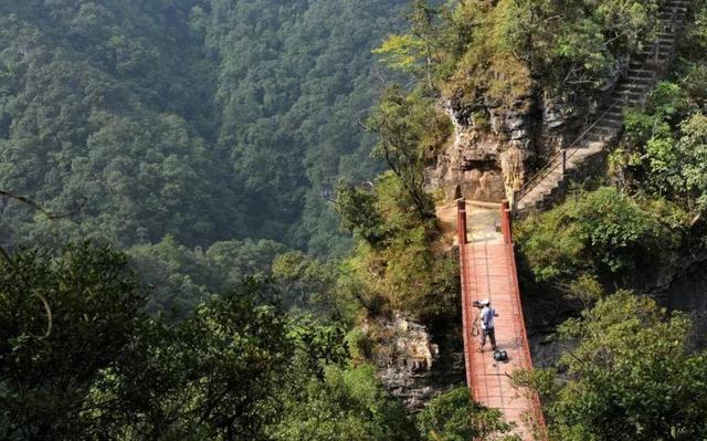 贵州旅游十大景点，贵州旅游十大景点排名千户苗寨（贵州十大冷门景点）