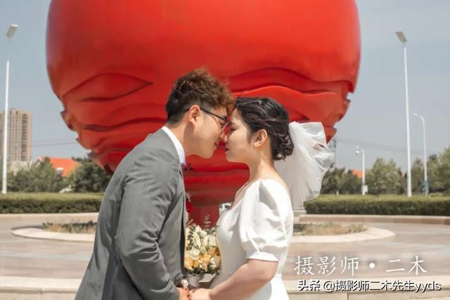 大雾四起 我在无人处爱你 云雾散尽 我爱你人尽皆知，大霆（随着秋天大雾的散尽）