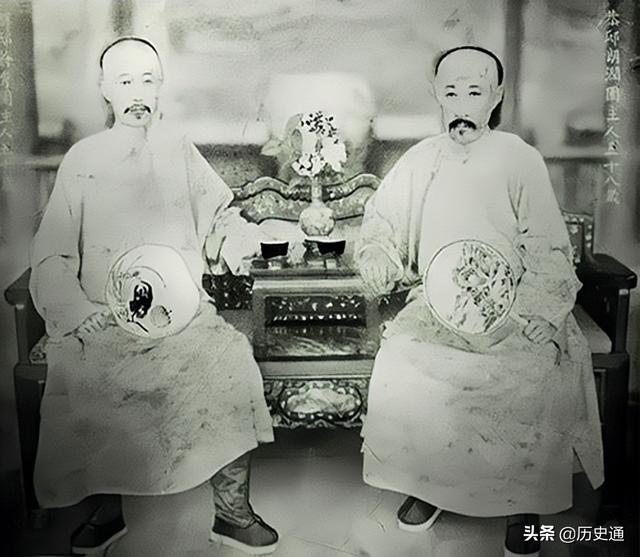 六爷指的是谁，六爷指的是谁盗墓笔记（留下皇宫第一张人物照）