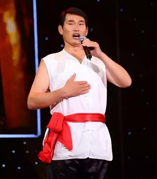 朱之文于文华结婚照,朱之文于文华结婚照片(澄清自己和大衣哥的关系)