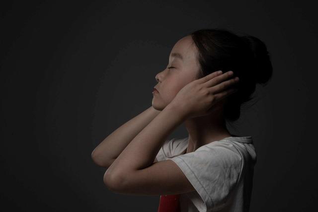 青春期女孩怎么教育和引导，青春期女孩应该怎么教育（当你不知道该如何教育孩子时）