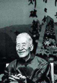 关于王力的简介和名言，关于王力的简介和名言警句（名人的座右铭）