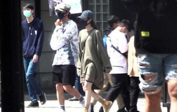 陈柏霖带女友现身，美过明星！疑已领证，相恋十年约见家长