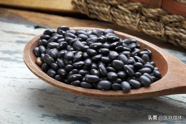 肾虚怎么食补，肾虚怎么食补调理（这5类补肾食物，助您补出好肾）