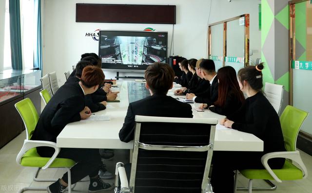 优秀学生干部是什么意思，优秀干事是优秀学生干部吗（看看“学生干部”认定标准）