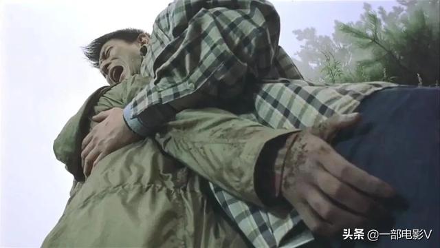 大块头有大智慧断头照，大块头大智慧。后面孙果把李凤怡的头砍掉了（由神作变烂片的电影《大块头有大智慧》）