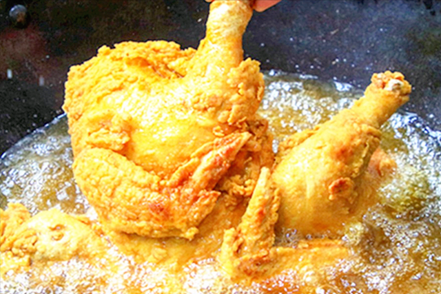 100克鸡胸肉含多少蛋白质，一百克鸡胸肉含多少脂肪（鸡腿排倒数第二）