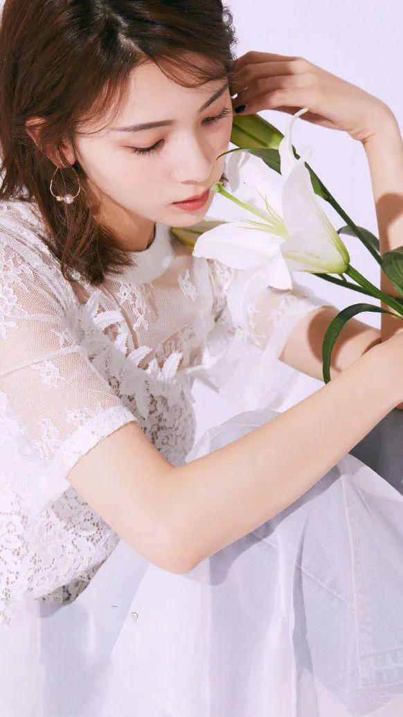 有气质女人晚安说说，有气质女人晚安说说图片大全（精选美女明星手机壁纸合集）