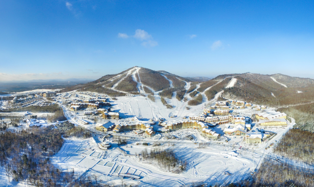 长白山滑雪攻略，冬季长白山滑雪攻略（“一主六双”精品冰雪线路）