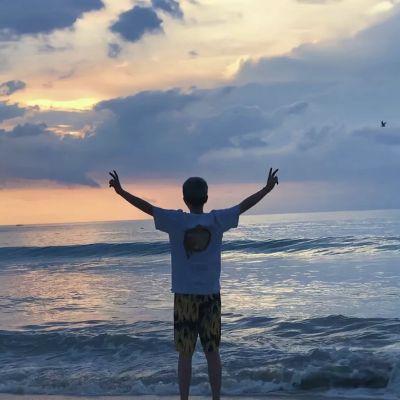 情侣与单人融浴，欢迎，微信头像，情侣与单人融浴，欢迎（一人一张cp情头一男一女）