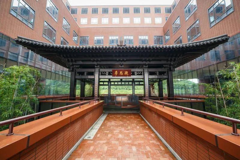 浙江大学主校区(浙江大学各个校区简介)