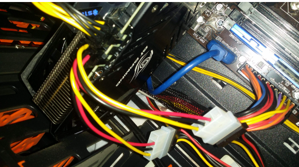 win10开机慢，为什么win10更新后开机很慢（电脑主机按了启动键没反应如何解决）