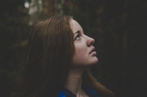 倒贴女是什么意思，女生主动和倒贴的区别是什么（女人若是开始在这三个方面“倒贴”）