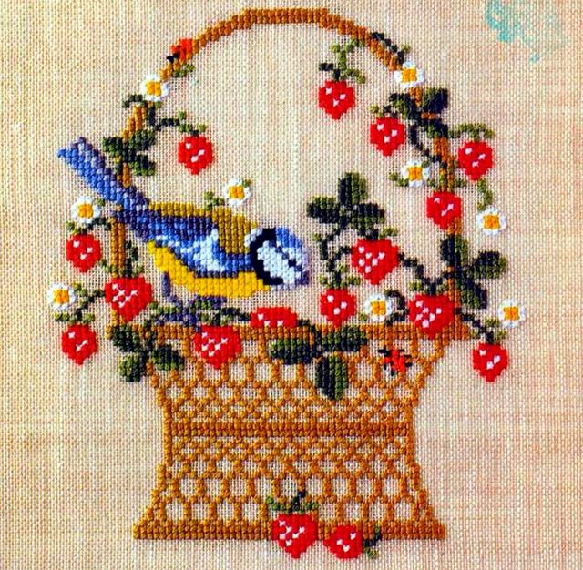 在家加工十字绣，在家加工十字绣赚钱吗（这些漂亮的十字绣都是她缝制的）