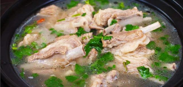 吃什么对腰好，腰酸吃什么好（建议男人常吃3种“健腰菜”）