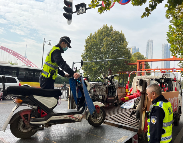 电动车罚款20怎么交，骑电动罚款20元怎么缴纳（12月电动车上路有新消息）