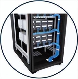 电脑机柜是什么呀，机柜电脑机箱（机柜，不就是装设备的铁皮柜吗）