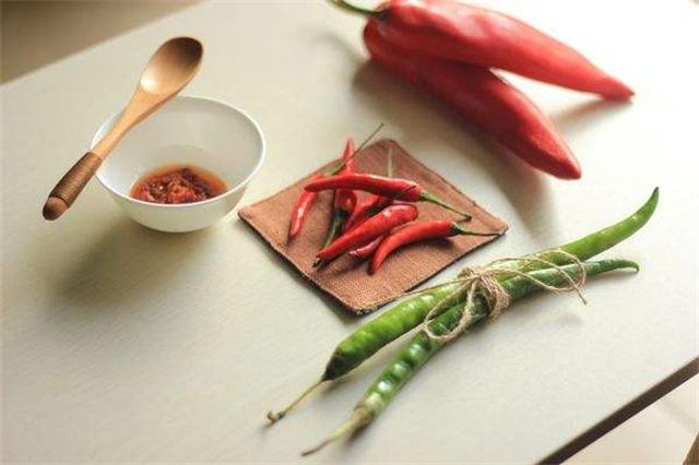 辛辣的食物有哪些，辛辣食物有哪些（中国最能吃辣的六个省份）