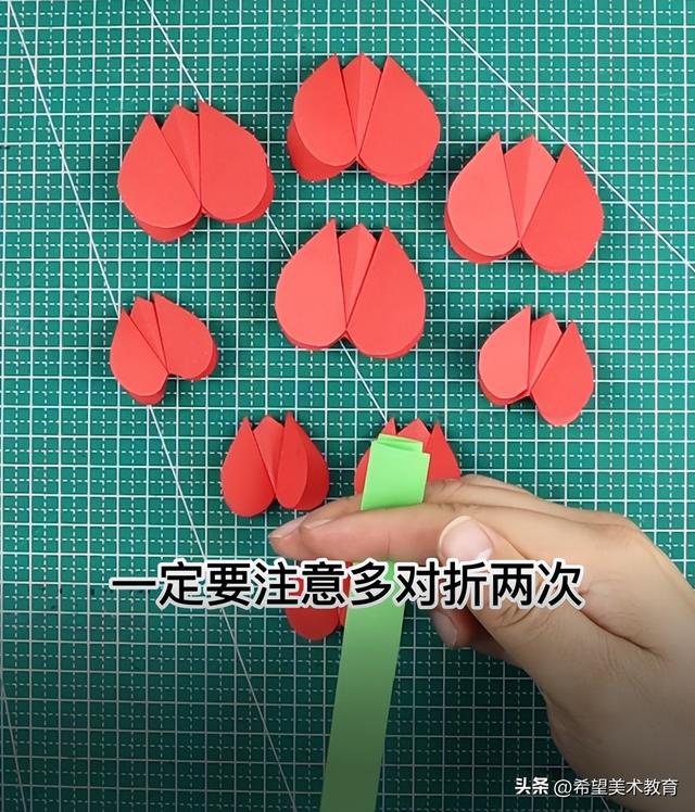 送给老师的贺卡怎么做，献给老师的贺卡怎么做（做一个手工花花贺卡送给想感谢的人吧）