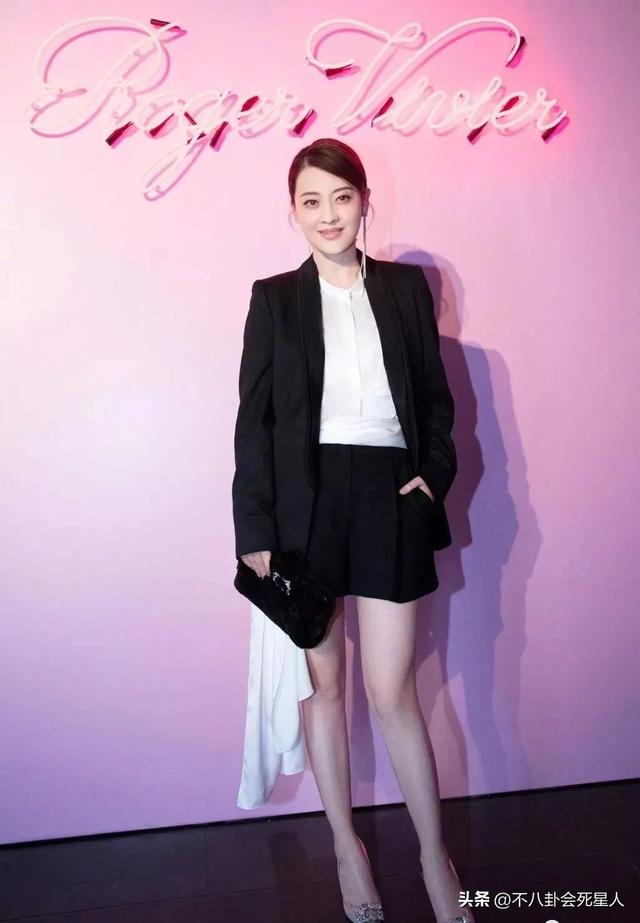 40岁美得让人移不开眼的女明星，这9位40+的“长腿”女星