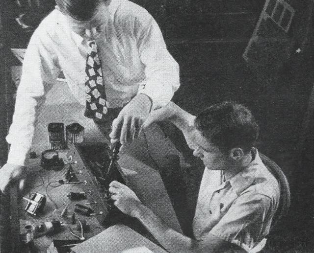 如何考无线电A类操作证和办理无线电台执照，无线电台执照a类有什么用（盲人学生是如何学习无线电技术并考取业余无线电台执照的）