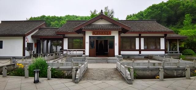 一语成谶怎么读音，一语成谶的读音是什么（你们有听说过的四大阎王）