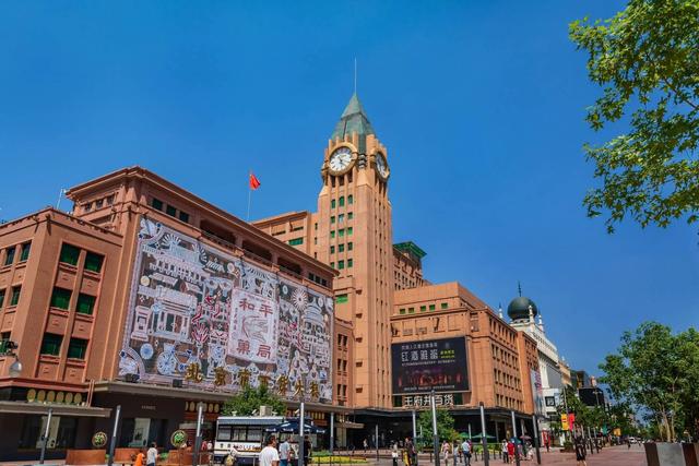 王府井大街有什么好玩的，来北京旅游必去的景点之王府井旅游攻略 