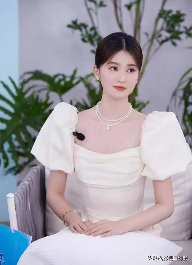 就让咖啡有点甜，如何评价赵韩樱子（她的同学活成了她的反面）