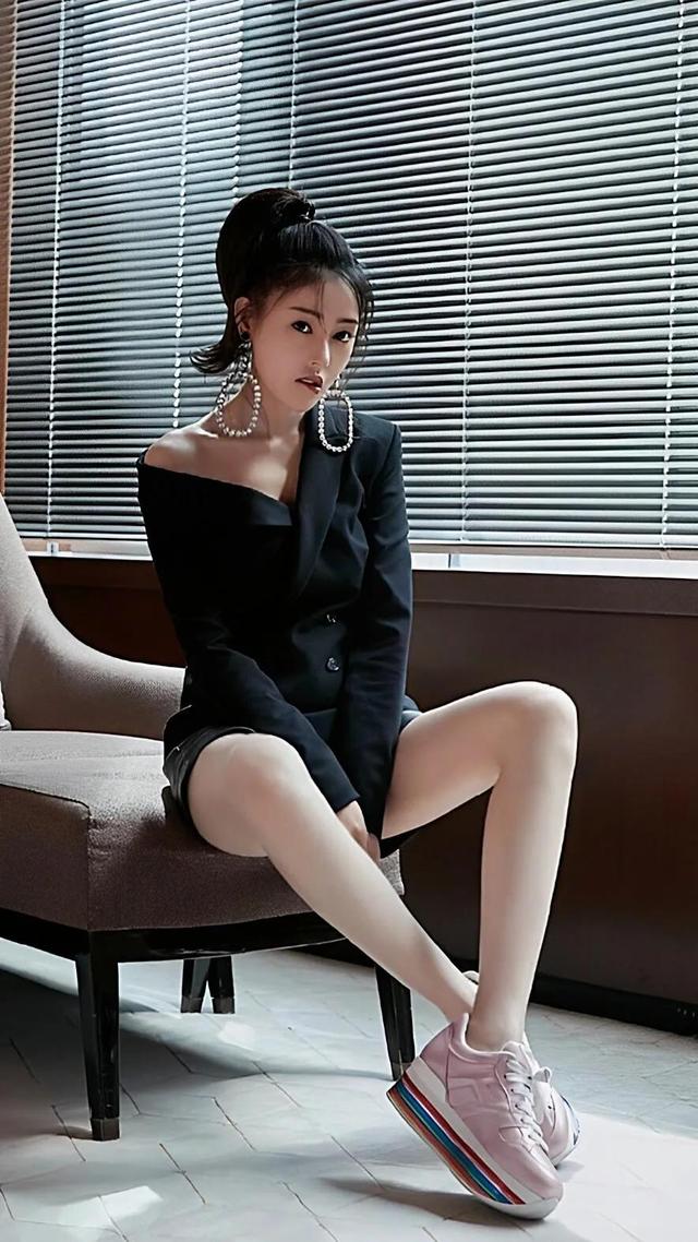 张天爱最新时尚写真，张天爱高清写真16