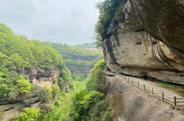 剑门关在四川的什么地方，剑门关一日游最佳方案（请把你的腿借给我）