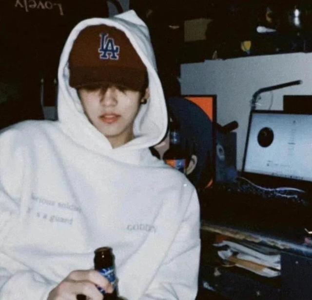 适合男人用的微信头像有哪些，好看的微信头像男人专用 个人私藏(2)（而不是解释自己）