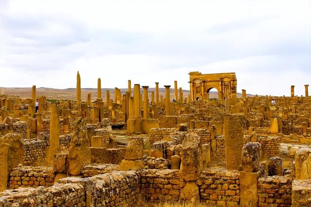 古代玻璃制作方法，古代玻璃制作方法视频（古罗马留下“罕见”的玻璃）