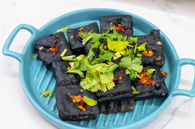 臭豆腐蒸制方法，蒸臭豆腐怎么做（解锁黑暗料理：空气炸臭豆腐）