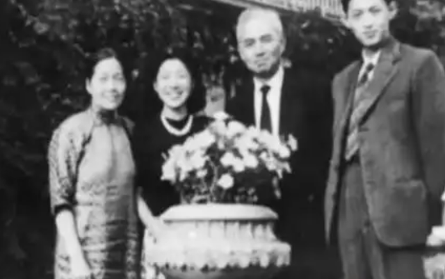 关于李四光的资料，历史人物李四光的资料（李四光找出石油）