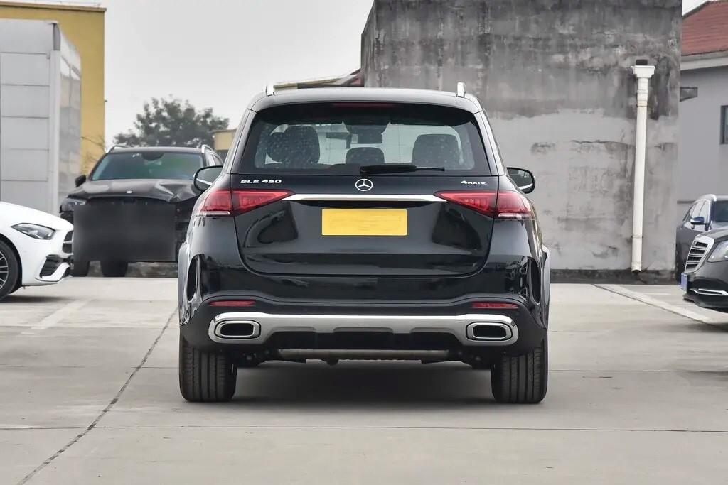 大奔suv(大奔驰suv价格)