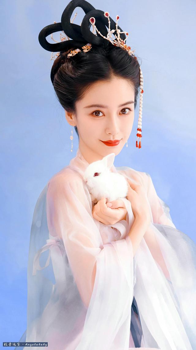 杨颖，微信头像，杨颖（angelababy中秋嫦娥玉兔大片）